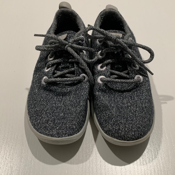allbirds Shoes - Good Condition | Allbirds Wool Runner | Women’s Size 7 | Heather Grey / Grey